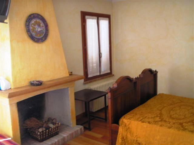Penzion Agriturismo Corte Ponte Dei Tedeschi Ostiglia Pokoj fotografie
